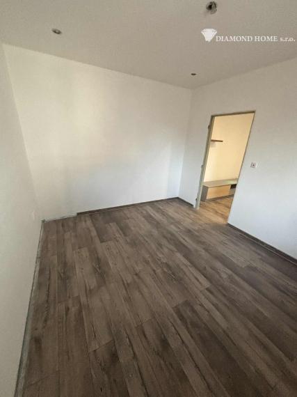 LEN U NÁS! DIAMOND HOME s.r.o , ponúka Vám na predaj 2 izbový byt Dunajská Streda, Nová Ves
