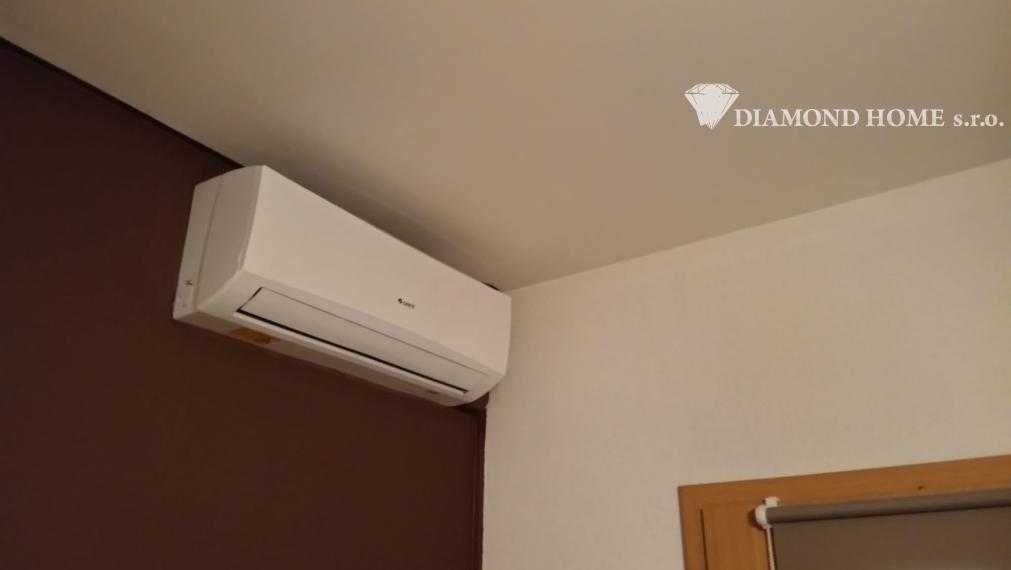 DIAMOND HOME s.r.o , ponúka Vám na predaj 2 izbový byt v obci Ohrady 5 km od Dunajskej Stredy