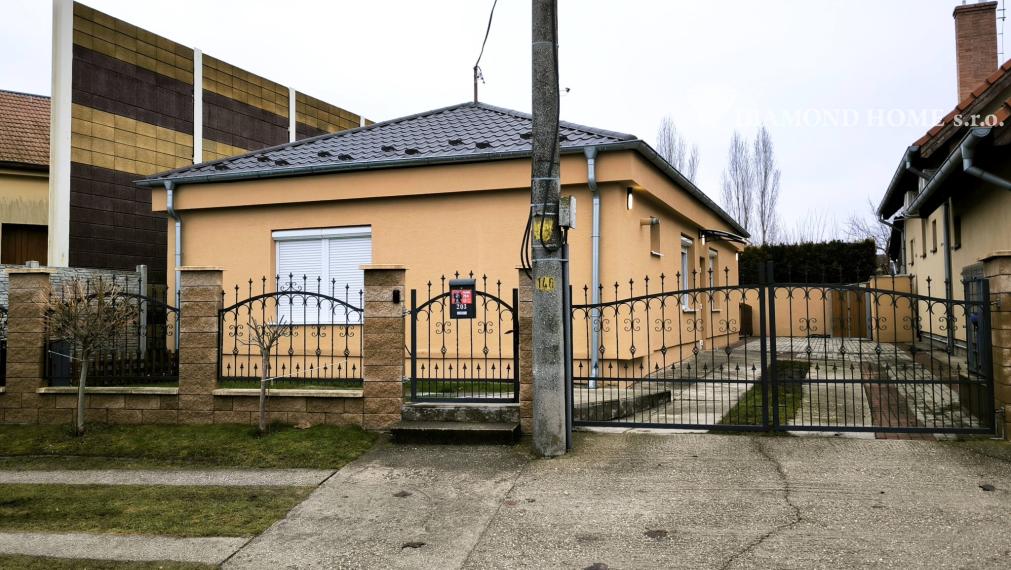 DIAMOND HOME s.r.o. ponúka Vám na predaj 3 izbový rodinný dom v obci Ohrady