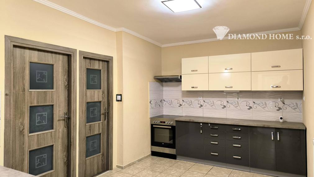 DIAMOND HOME s.r.o. ponúka Vám na predaj 3 izbový rodinný dom v obci Ohrady