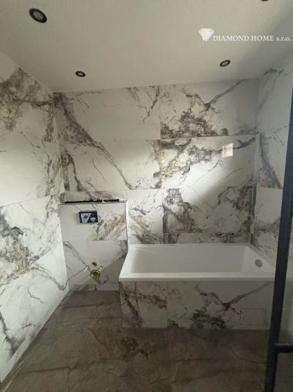 DIAMOND HOME ,s.r.o. Vám ponúka nadštandardný 5 izbový rekreačný dom pri Dunaji v Gabčíkove