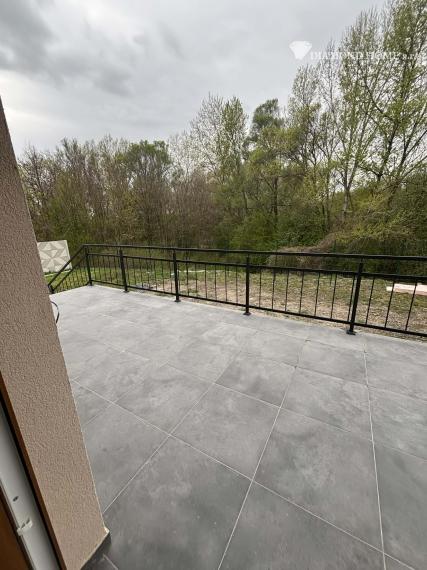 DIAMOND HOME ,s.r.o. Vám ponúka nadštandardný 5 izbový rekreačný dom pri Dunaji v Gabčíkove