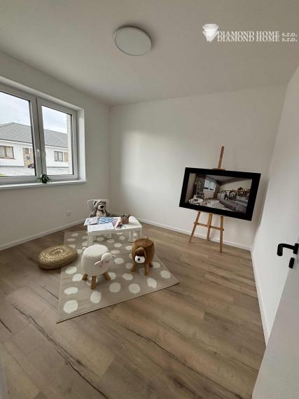Posledný voľný/DIAMOND HOME s.r.o. ponúka Vám na predaj 4 izbovú novostavbu za bezkonkurenčnú cenu v Dolnom Štáli