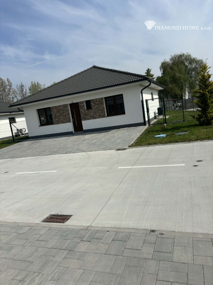 Posledný voľný/DIAMOND HOME s.r.o. ponúka Vám na predaj 4 izbovú novostavbu za bezkonkurenčnú cenu v Dolnom Štáli
