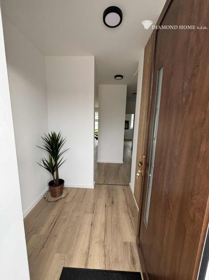 Posledný voľný/DIAMOND HOME s.r.o. ponúka Vám na predaj 4 izbovú novostavbu za bezkonkurenčnú cenu v Dolnom Štáli