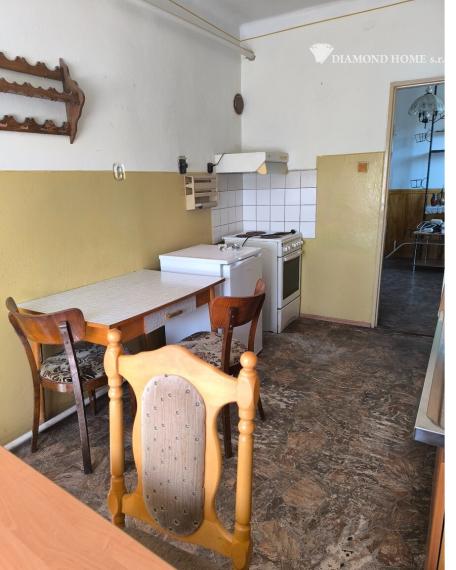 DIAMOND HOME s.r.o. ponúka Vám na predaj 3 izbový rodinný dom v obci Baka za korektnú cenu