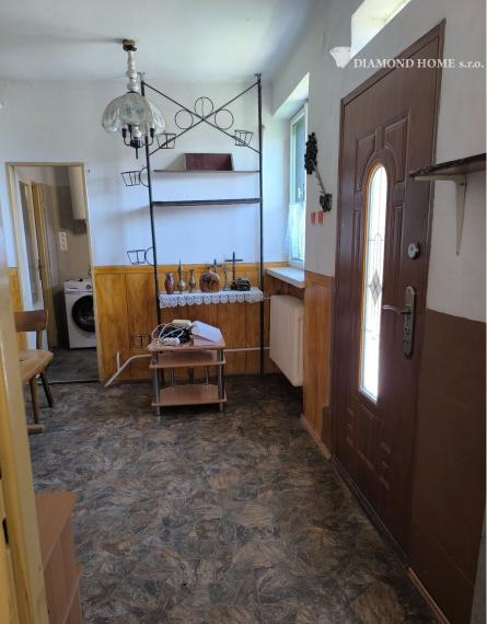 DIAMOND HOME s.r.o. ponúka Vám na predaj 3 izbový rodinný dom v obci Baka za korektnú cenu