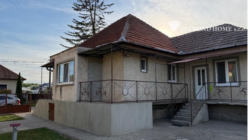 DIAMOND HOME s . r. o. ponúka Vám na predaj rodinný dom  v obci Čalovec