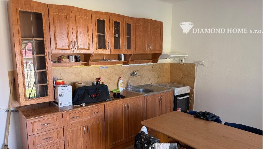 DIAMOND HOME s . r. o. ponúka Vám na predaj rodinný dom  v obci Čalovec