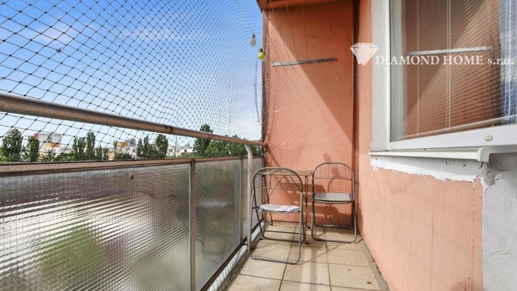 DIAMOND HOME s.r.o , ponúka Vám na predaj 2 izbový byt v výbornej časti mesta Bratislavy , Ostredky  Ružinov