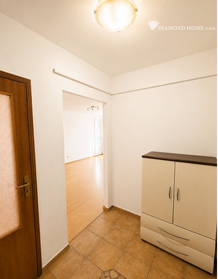 Na predaj: 3-izbový byt blízko centra, Dunajská Streda , Rybný Trh (70 m² + loggia)