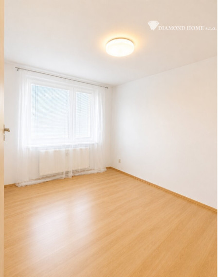 Na predaj: 3-izbový byt blízko centra, Dunajská Streda , Rybný Trh (70 m² + loggia)