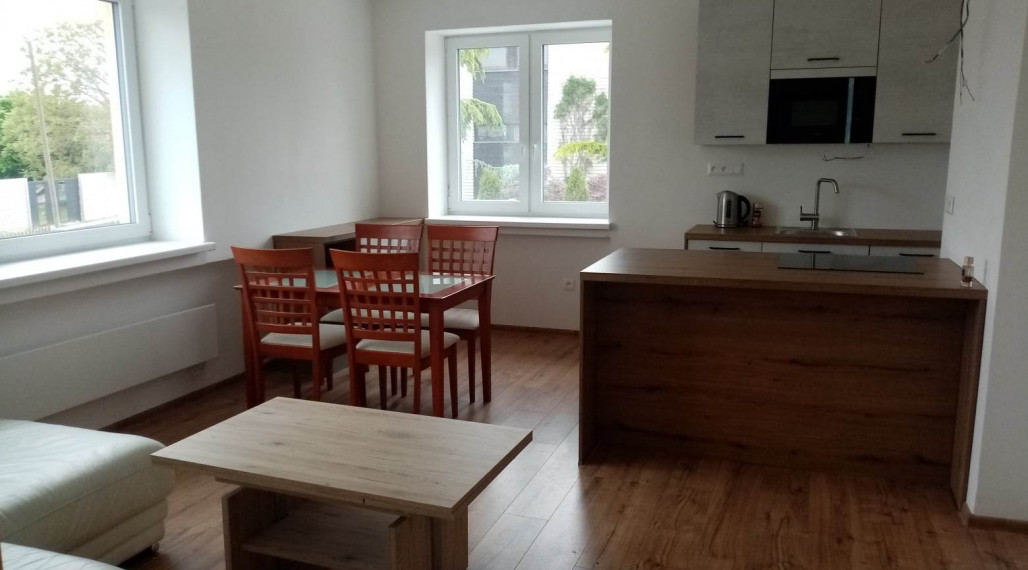 LEN U NÁS!!!Výborný investičný zámer/DIAMOND HOME s.r.o. ponúka Vám na predaj novo rekonštruovaný rodinný dom s tromi bytovými jednotkami v obci Tomášíkovo