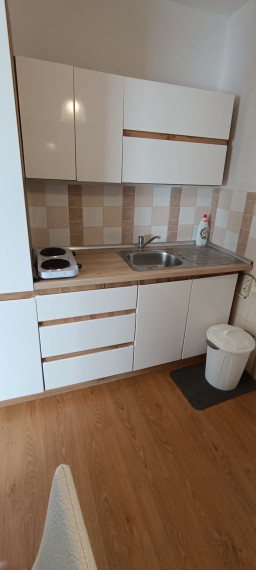 DIAMOND HOME s.r.o , ponúka Vám na prenájom 1 izbový byt v  meste Dunajská Streda