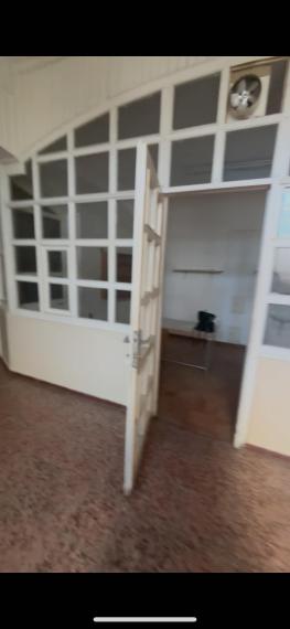 DIAMOND HOME s.r.o.ponúka Vám na predaj obchodný priestor v tržnici v Komárne