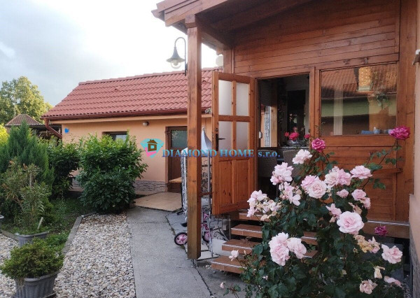 DIAMOND HOME s.r.o.  ponúka Vám na predaj krásny 3 izbový rodinný dom v centre Dunajskej Stredy