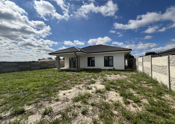 DIAMOND HOME s.r.o. ponúka Vám na predaj 4izbovú novostavbu rodinného domu veľkým pozemkom obci Povoda časť Lidér Tejed.