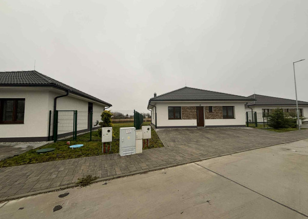 DIAMOND HOME s.r.o. ponúka Vám na predaj samostatnú novostavbu B1/ 4 izbového rodinného domu s tepelným čerpadlom