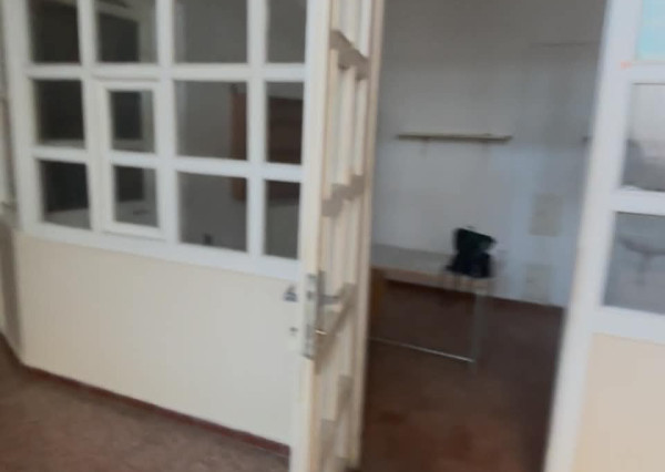 DIAMOND HOME s.r.o.ponúka Vám na predaj obchodný priestor v tržnici v Komárne
