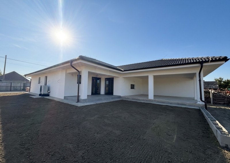 Luxusný samostatne stojaci dom s tepelným čerpadlom – Tomášikovo, 344 000 €